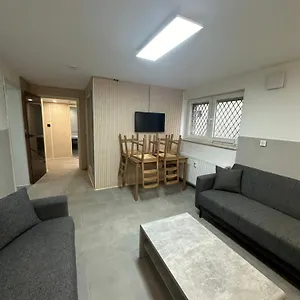 Charmante 2 Souterrain Apartment